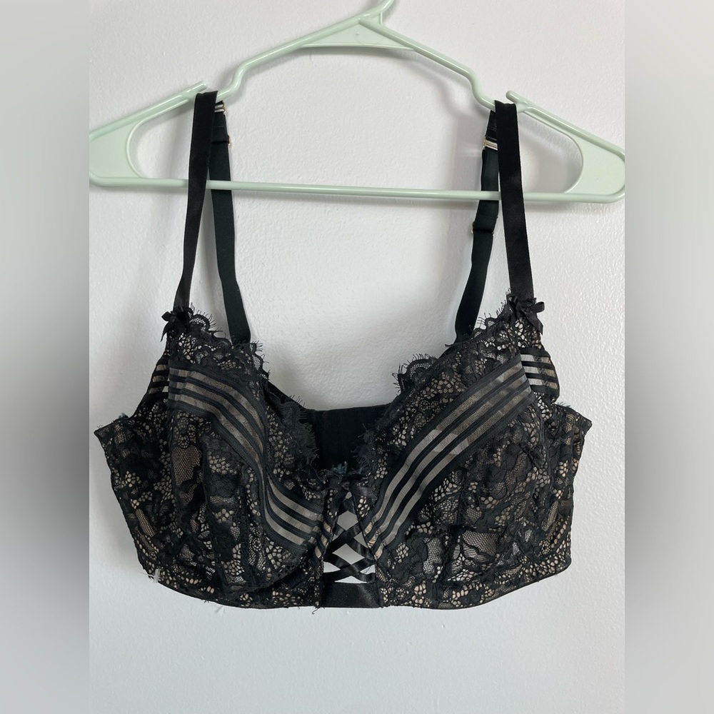 Cacique Black Lace Underwire Bra size 40DD